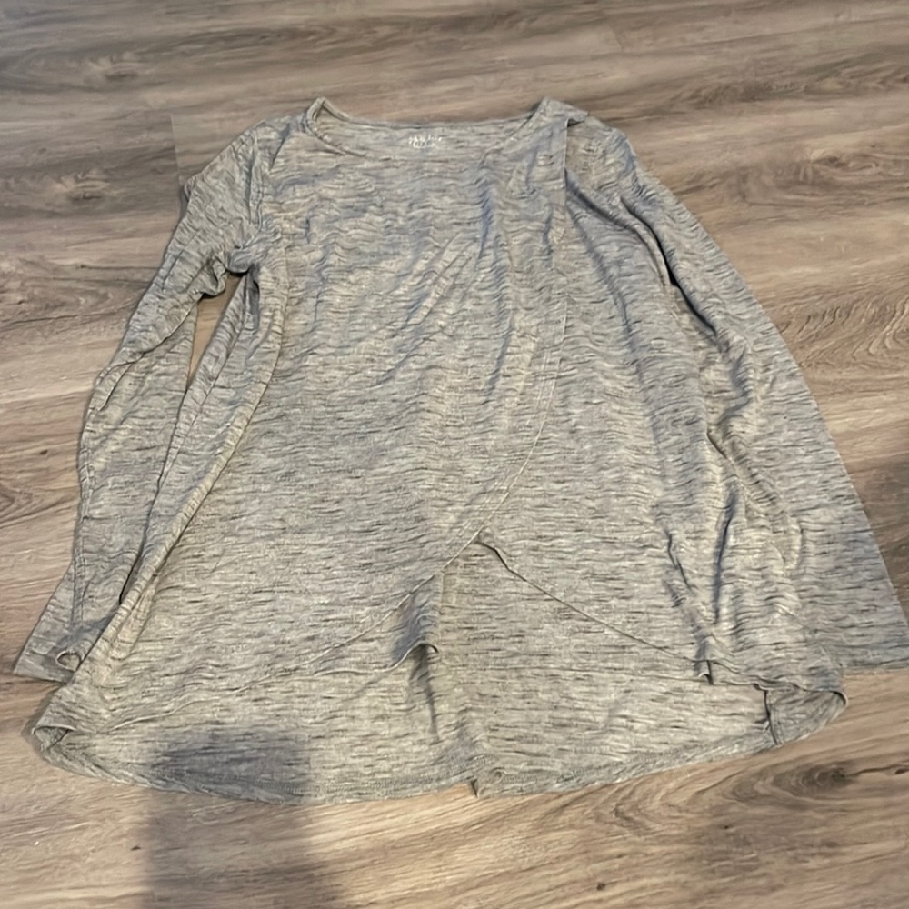 Isabel maternity size Large nursing top
